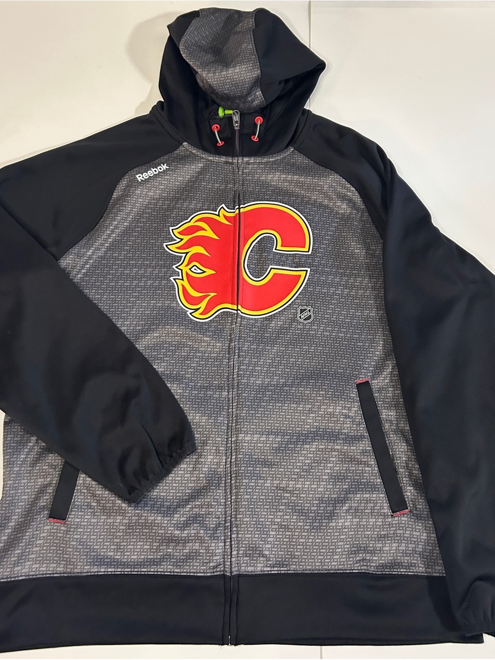 Calgary Flames Reebok Center Ice Full Zip Performance Hoodie Jacket Large - Picture 2 of 6